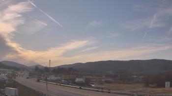 Weather camera view of Wessels Used Cars.