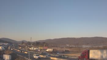 Weather camera view of Wessels Used Cars.