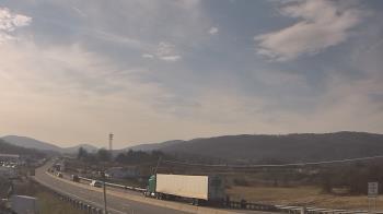 Weather camera view of Wessels Used Cars.