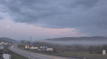 Weather camera view of Wessels Used Cars.