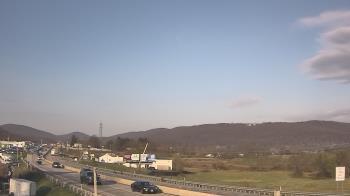 Weather camera view of Wessels Used Cars.