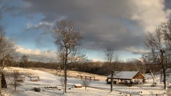 Weather camera view of Dodon Vineyards.