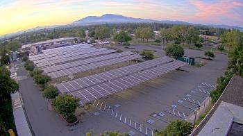 Weather camera view of Diablo Valley College.