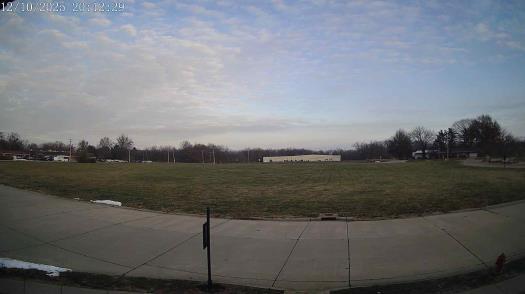 Weather camera view of The Oaks.