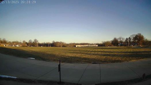 Weather camera view of The Oaks.