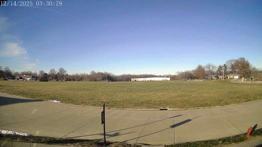 Weather camera view of The Oaks.