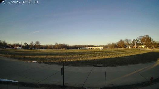 Weather camera view of The Oaks.