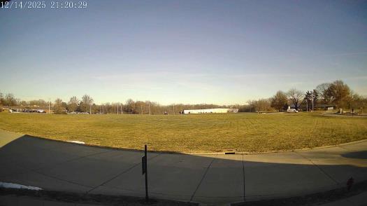 Weather camera view of The Oaks.