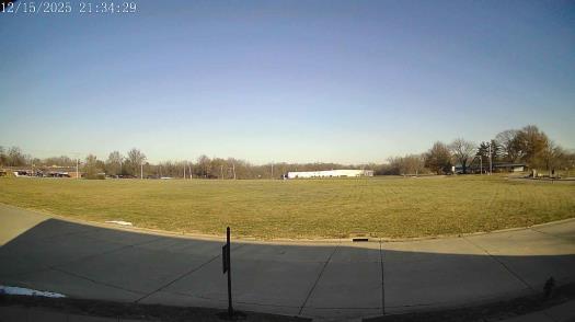 Weather camera view of The Oaks.