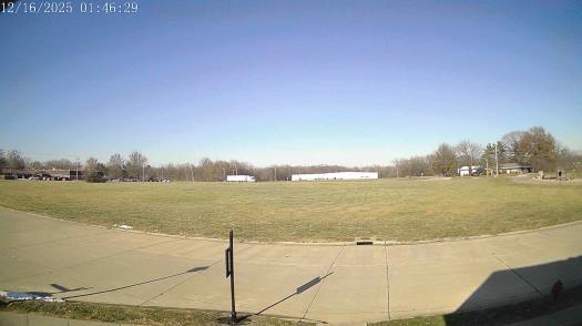 Weather camera view of The Oaks.