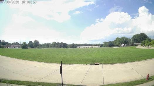 Weather camera view of The Oaks.
