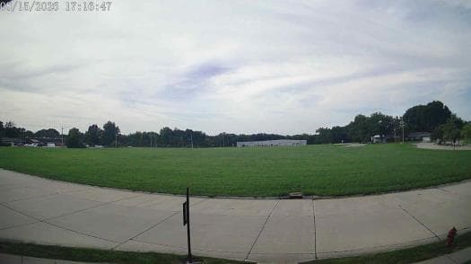 Weather camera view of The Oaks.