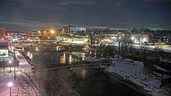 Weather camera view of City of Elgin.