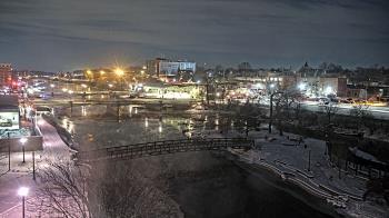 Weather camera view of City of Elgin.