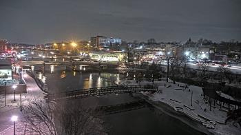 Weather camera view of City of Elgin.