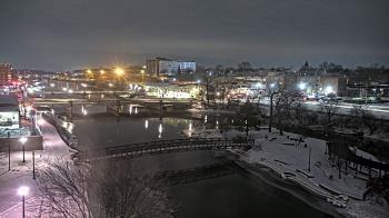 Weather camera view of City of Elgin.