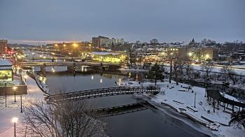 Weather camera view of City of Elgin.
