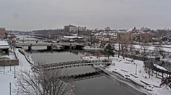 Weather camera view of City of Elgin.