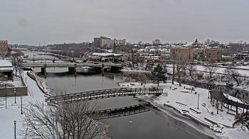 Weather camera view of City of Elgin.