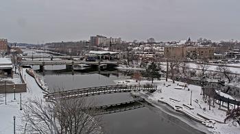 Weather camera view of City of Elgin.