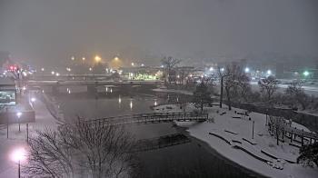 Weather camera view of City of Elgin.