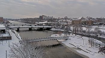 Weather camera view of City of Elgin.