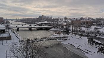 Weather camera view of City of Elgin.
