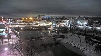 Weather camera view of City of Elgin.