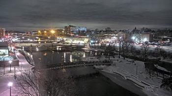 Weather camera view of City of Elgin.