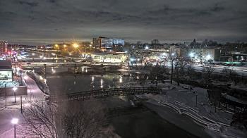 Weather camera view of City of Elgin.