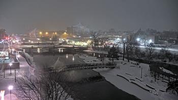 Weather camera view of City of Elgin.