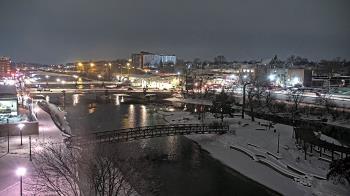 Weather camera view of City of Elgin.