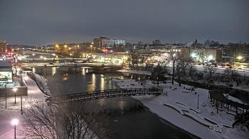 Weather camera view of City of Elgin.