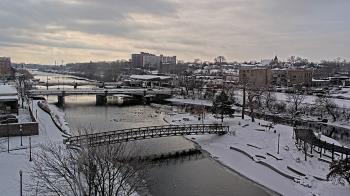 Weather camera view of City of Elgin.