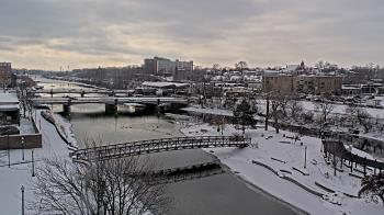 Weather camera view of City of Elgin.