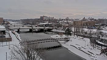 Weather camera view of City of Elgin.