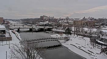 Weather camera view of City of Elgin.