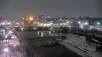 Weather camera view of City of Elgin.