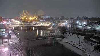 Weather camera view of City of Elgin.