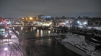 Weather camera view of City of Elgin.