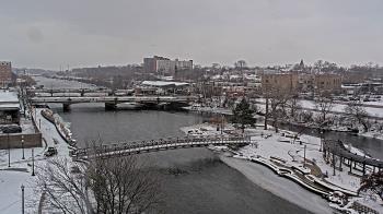 Weather camera view of City of Elgin.