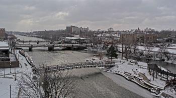 Weather camera view of City of Elgin.
