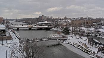 Weather camera view of City of Elgin.