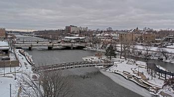 Weather camera view of City of Elgin.