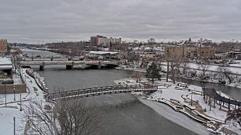 Weather camera view of City of Elgin.