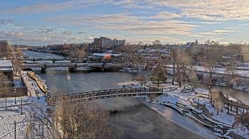 Weather camera view of City of Elgin.
