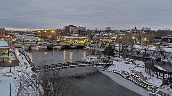 Weather camera view of City of Elgin.