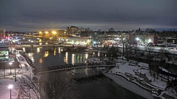 Weather camera view of City of Elgin.