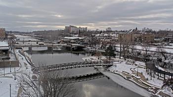 Weather camera view of City of Elgin.
