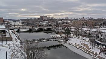Weather camera view of City of Elgin.